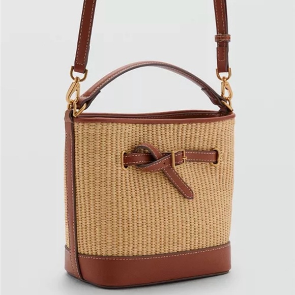 NWT MANGO
Women's Buckle Detail Canvas Bucket Bag - Picture 2 of 6